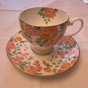 Royal Standard Fine Bone China Rose Cascade Teacup and Saucer Made in England